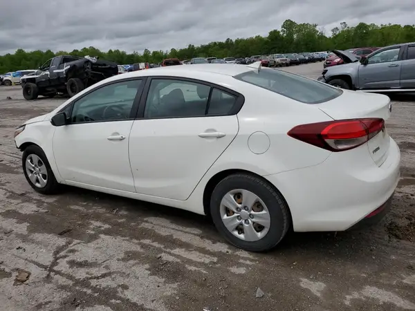 3KPFK4A79HE096771 2017 KIA FORTE - Image 2