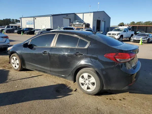 3KPFK4A79HE099640 2017 KIA FORTE - Image 2