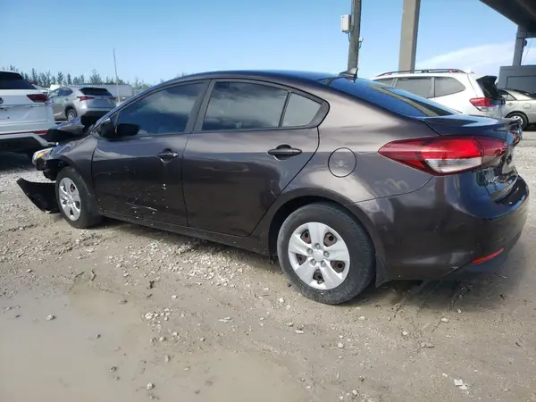 3KPFK4A79HE102181 2017 KIA FORTE - Image 2