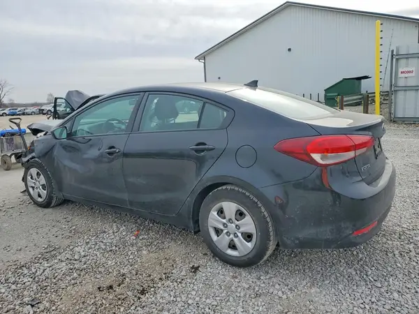 3KPFK4A79HE103346 2017 KIA FORTE - Image 2
