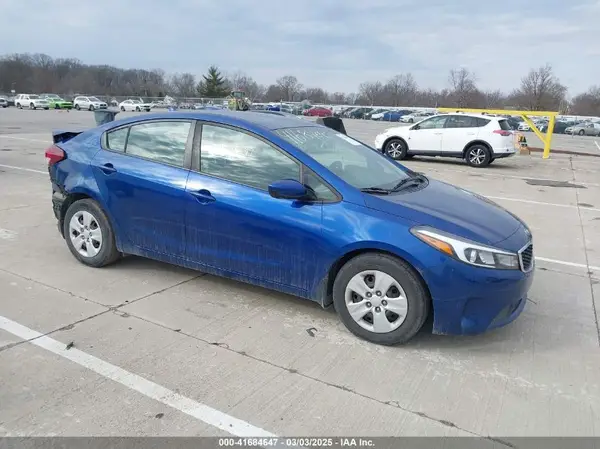 3KPFK4A79HE124164 2017 KIA FORTE - Image 1