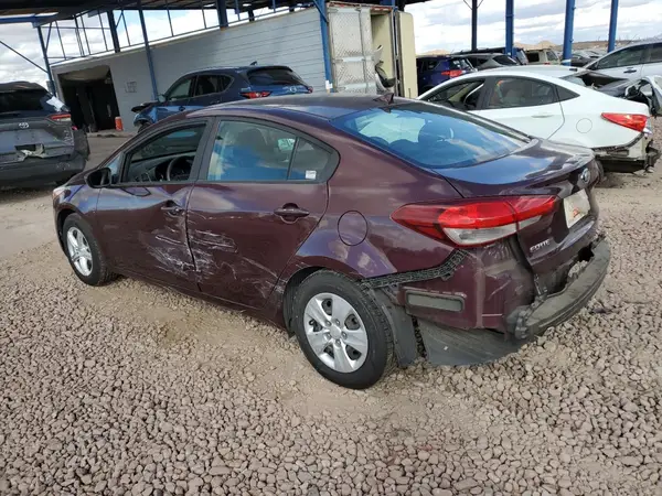 3KPFK4A79HE125203 2017 KIA FORTE - Image 2