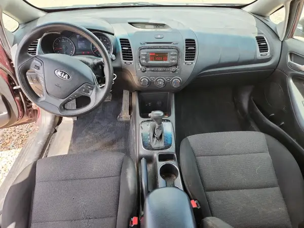3KPFK4A79HE126013 2017 KIA FORTE - Image 8