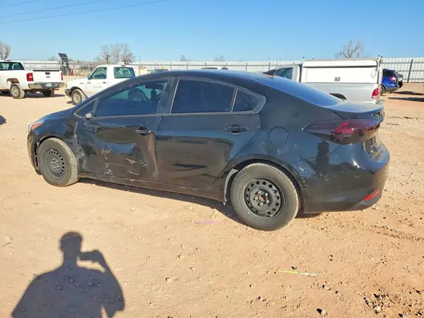 3KPFK4A79HE129266 2017 KIA FORTE - Image 2