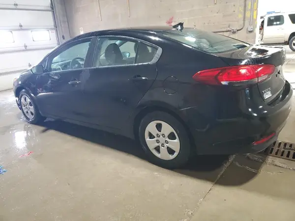 3KPFK4A79HE130515 2017 KIA FORTE - Image 2