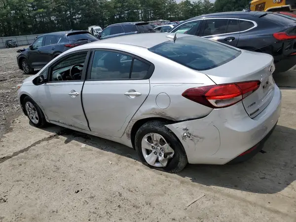 3KPFK4A79HE136282 2017 KIA FORTE - Image 2