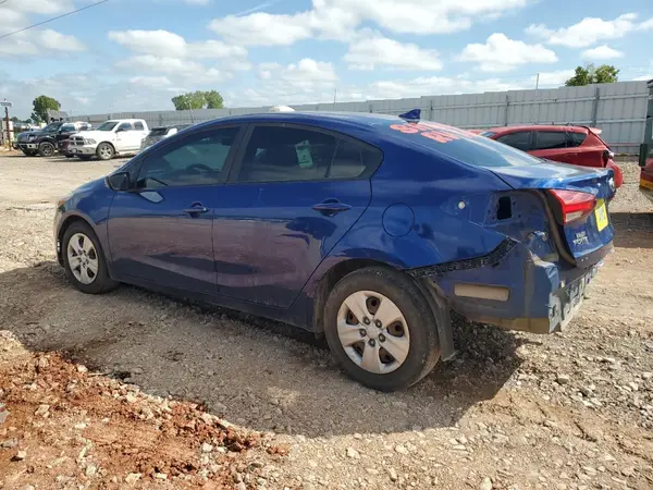 3KPFK4A79HE137237 2017 KIA FORTE - Image 2