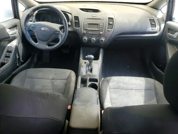 3KPFK4A79HE138100 2017 KIA FORTE - Image 8