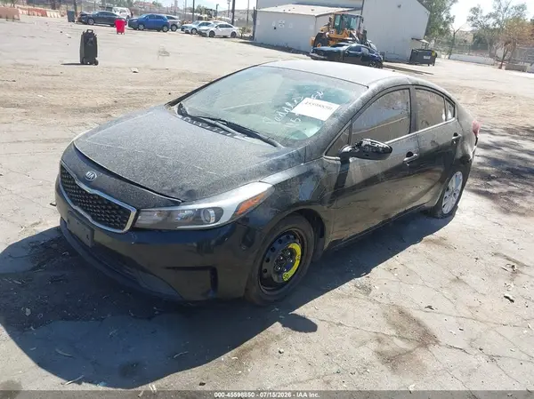 3KPFK4A79HE139442 2017 KIA FORTE - Image 2