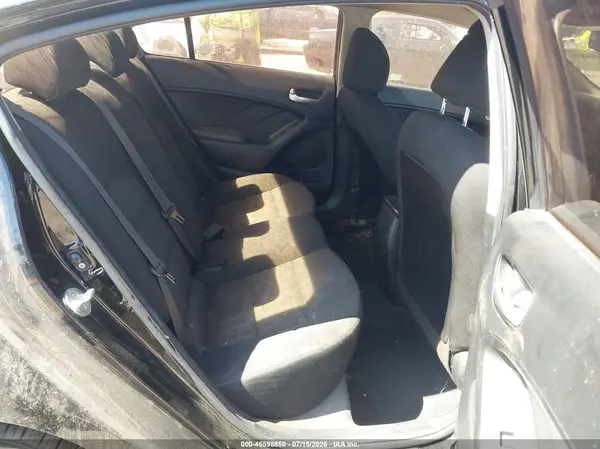 3KPFK4A79HE139442 2017 KIA FORTE - Image 8