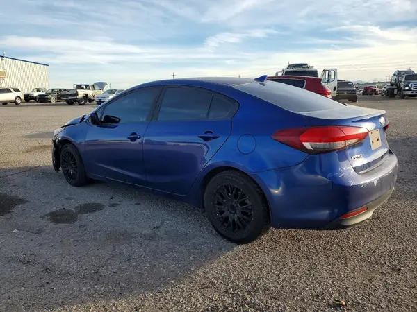 3KPFK4A79HE141014 2017 KIA FORTE - Image 2