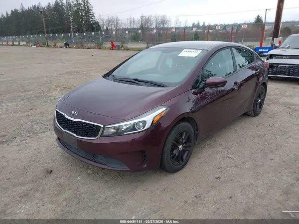 3KPFK4A79HE143054 2017 KIA FORTE - Image 2