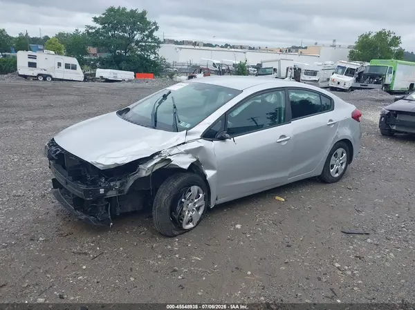 3KPFK4A79HE148352 2017 KIA FORTE - Image 2