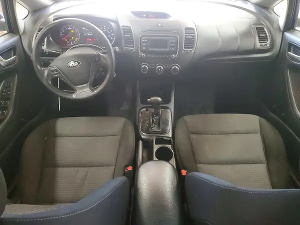 3KPFK4A79HE149937 2017 KIA FORTE - Image 8