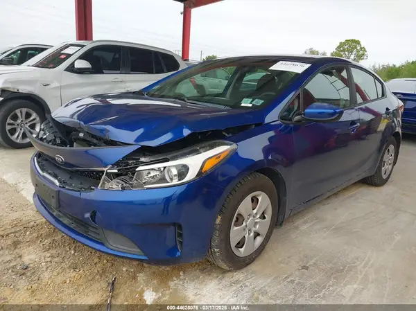 3KPFK4A79HE149954 2017 KIA FORTE - Image 2