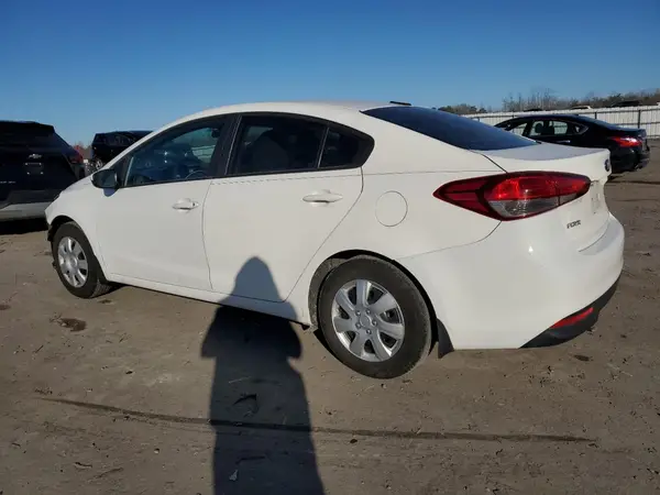 3KPFK4A79HE151073 2017 KIA FORTE - Image 2