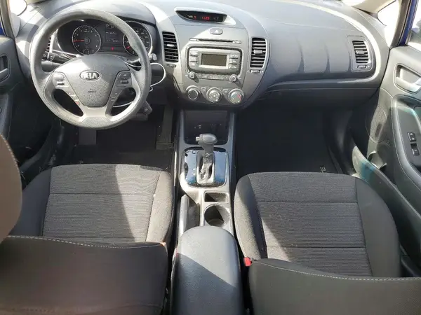 3KPFK4A79HE151395 2017 KIA FORTE - Image 8