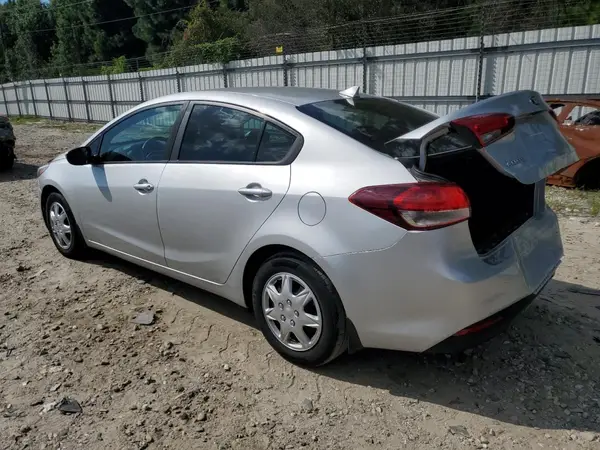3KPFK4A79HE152191 2017 KIA FORTE - Image 2