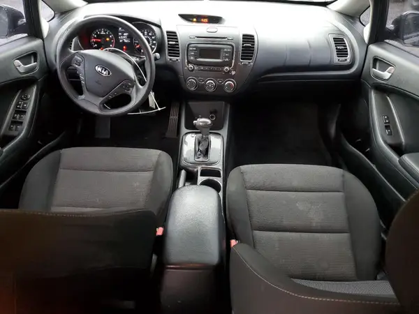 3KPFK4A79HE153888 2017 KIA FORTE - Image 8