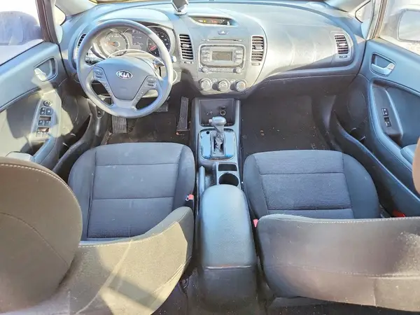 3KPFK4A79HE154104 2017 KIA FORTE - Image 8