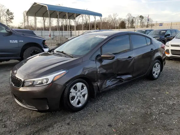 3KPFK4A79HE156516 2017 KIA FORTE - Image 1