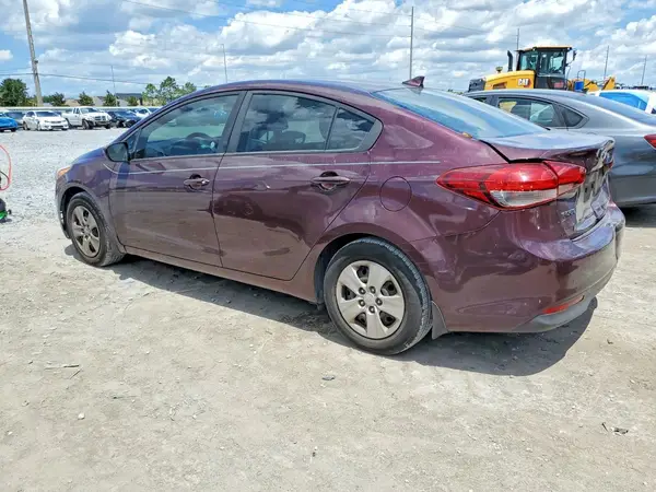 3KPFK4A79HE159805 2017 KIA FORTE - Image 2