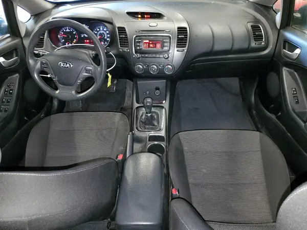 3KPFK4A79JE164623 2018 KIA FORTE - Image 8
