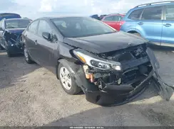 3KPFK4A79JE165173 2018 KIA FORTE