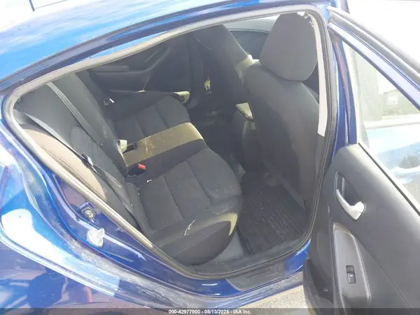 3KPFK4A79JE168591 2018 KIA FORTE - Image 8