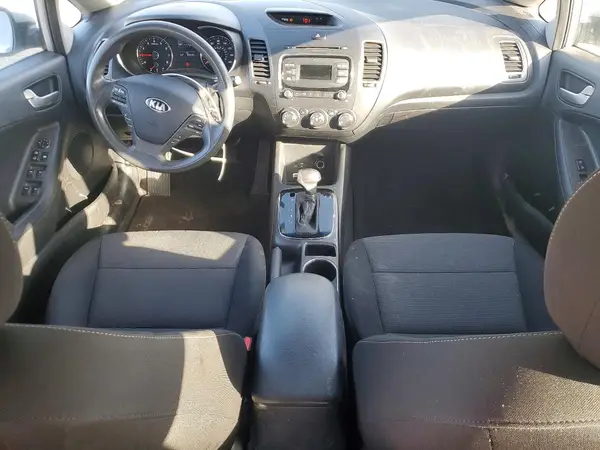 3KPFK4A79JE168834 2018 KIA FORTE - Image 8