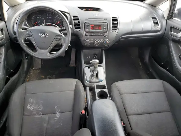 3KPFK4A79JE168882 2018 KIA FORTE - Image 8