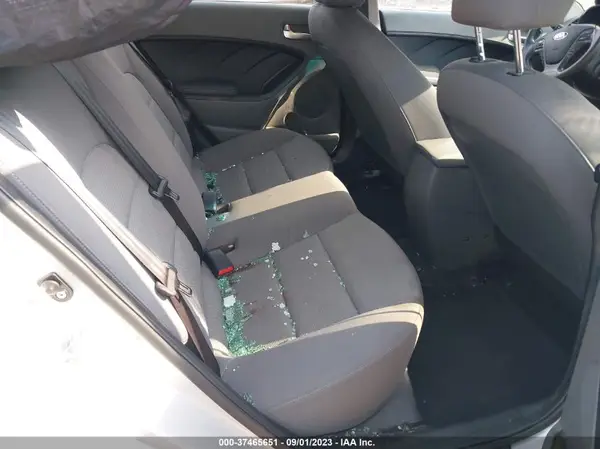 3KPFK4A79JE168946 2018 KIA FORTE - Image 8