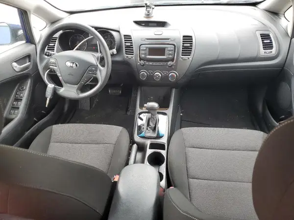 3KPFK4A79JE175850 2018 KIA FORTE - Image 8