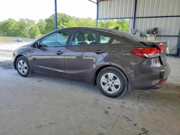 3KPFK4A79JE180420 2018 KIA FORTE - Image 2
