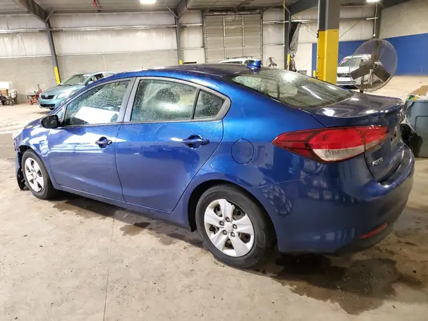 3KPFK4A79JE190901 2018 KIA FORTE - Image 2