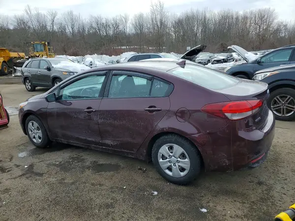 3KPFK4A79JE194429 2018 KIA FORTE - Image 2