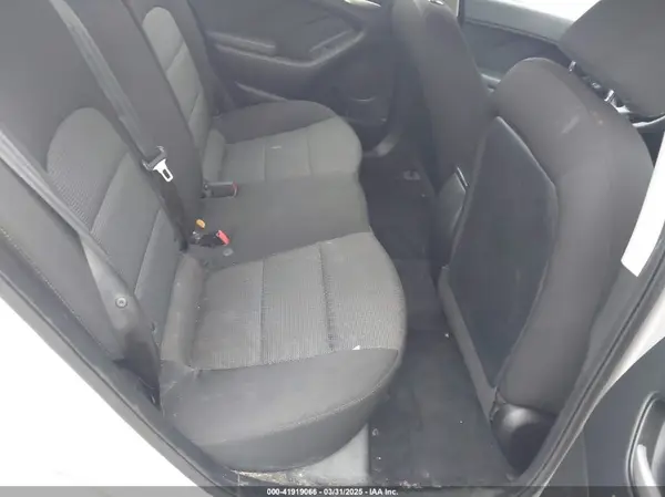 3KPFK4A79JE221130 2018 KIA FORTE - Image 8