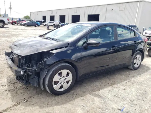 3KPFK4A79JE221466 2018 KIA FORTE - Image 1