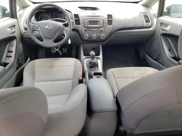 3KPFK4A79JE221466 2018 KIA FORTE - Image 8