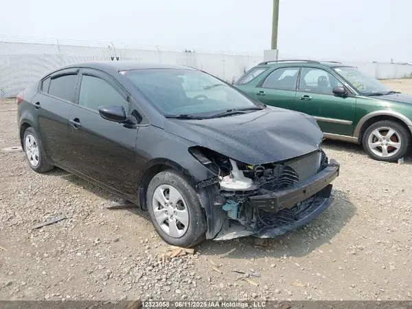 3KPFK4A79JE254676 2018 KIA FORTE - Image 1