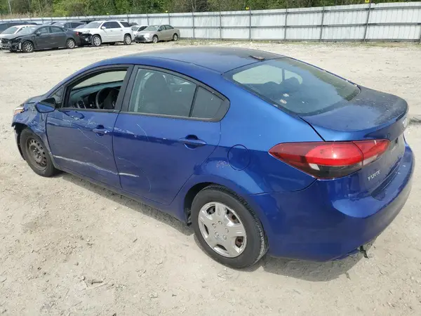 3KPFK4A79JE258677 2018 KIA FORTE - Image 2