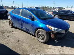 3KPFK4A79JE260011 2018 KIA FORTE