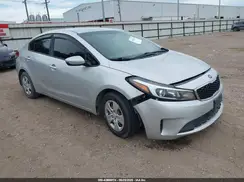 3KPFK4A79JE266231 2018 KIA FORTE
