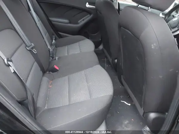 3KPFK4A79JE271624 2018 KIA FORTE - Image 8