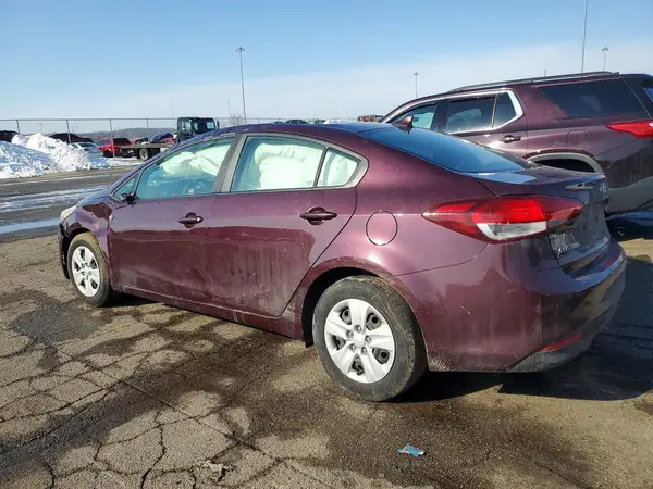 3KPFK4A79JE276368 2018 KIA FORTE - Image 2