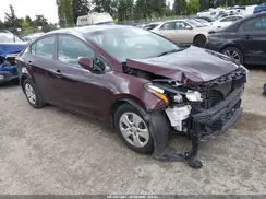 3KPFK4A79JE281392 2018 KIA FORTE
