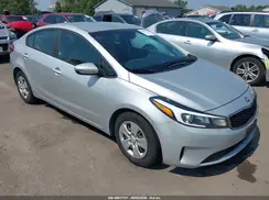 3KPFK4A7XHE011484 2017 KIA FORTE