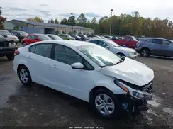 3KPFK4A7XHE015468 2017 KIA FORTE