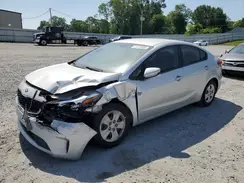 3KPFK4A7XHE015602 2017 KIA FORTE
