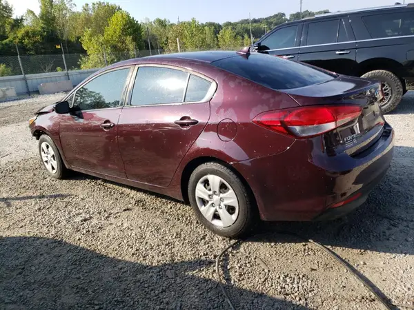 3KPFK4A7XHE016071 2017 KIA FORTE - Image 2